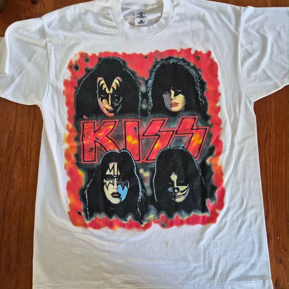 Vintage KISS Graphic Concert T-Shirt - White